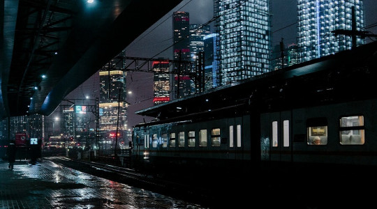 Студии уходят в бизнес: масс-сегмент проигрывает битву за Москву